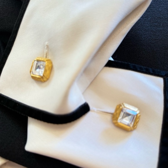 Louis Feraud black dress with white collar and embellished cuffs, size 8 women’s - Picture 5 of 16